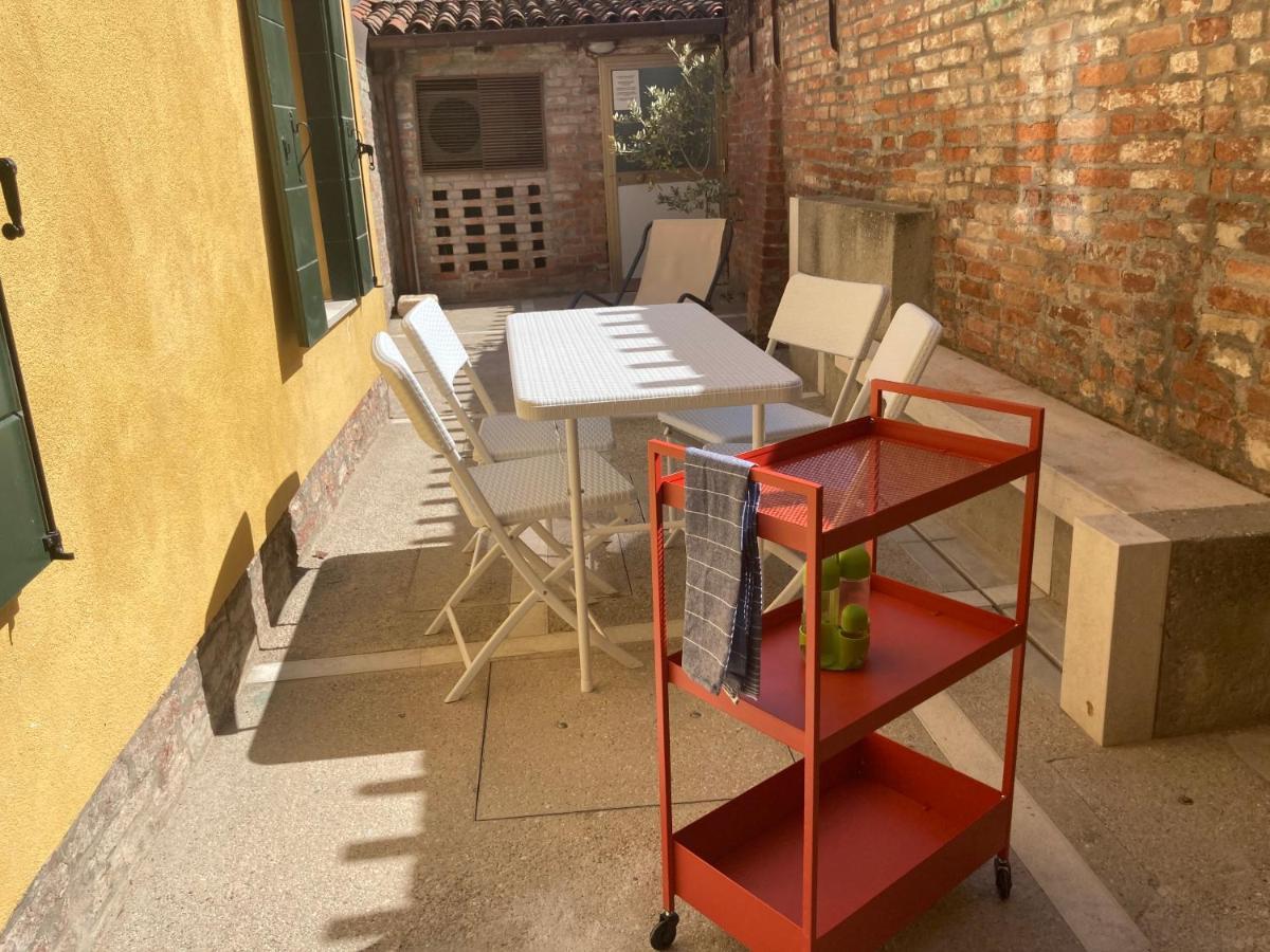 Appartamento Tre Archi Con Corte Privata Wenecja Zewnętrze zdjęcie